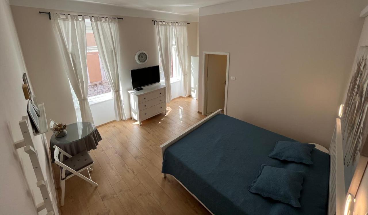 Apartment Check In プーラ エクステリア 写真