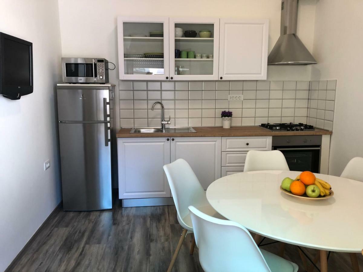 Apartment Check In プーラ エクステリア 写真